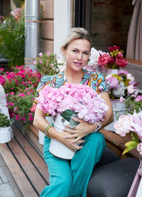Yana - russian single girl, age 47, height 164 cm, photo 10