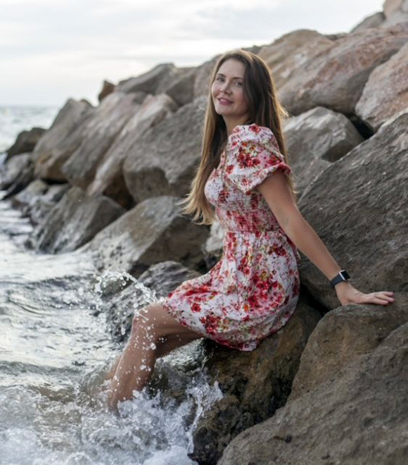 Victoria - russian single girl, age 40, height 172 cm, photo 2