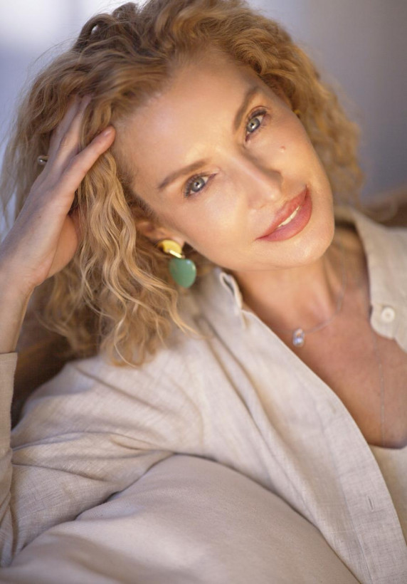 Zhanna - russian single girl, age 60, height 170 cm, photo 1