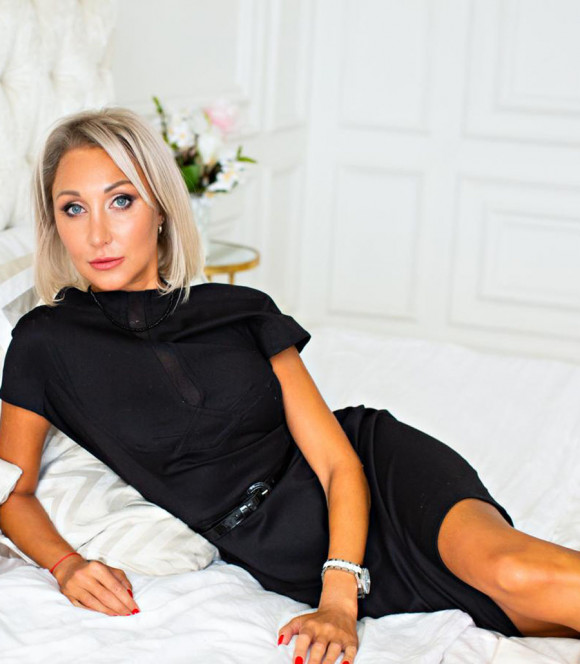 Yulia - russian single girl, age 43, height 164 cm, photo 4