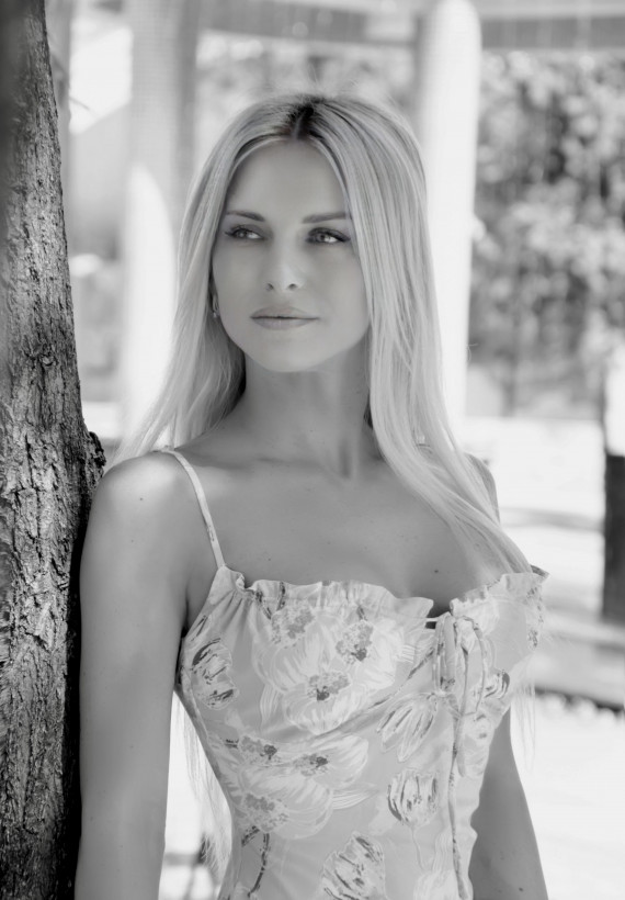 Irina - russian single girl, age 42, height 164 cm, photo 9