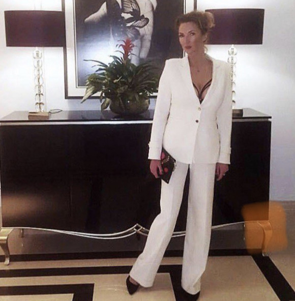 Mila - russian single girl, age 45, height 178 cm, photo 4