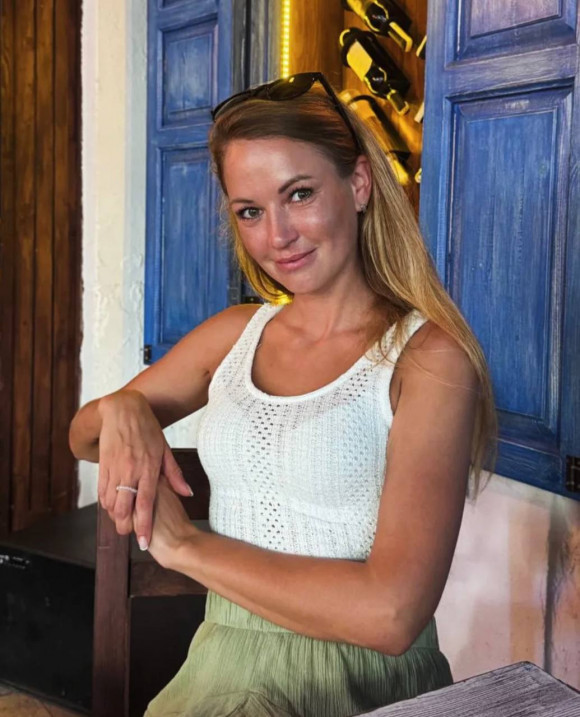 Nika - russian single girl, age 36, height 165 cm, photo 2