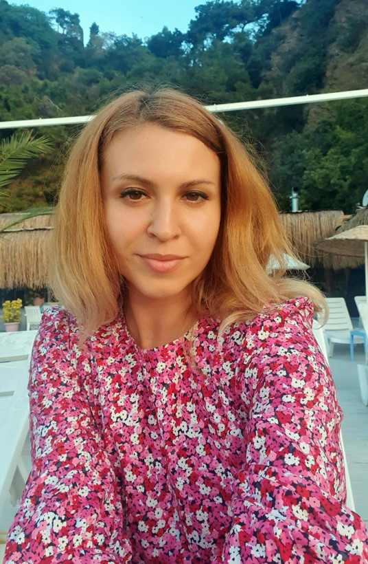 Elena - russian single girl, age 42, height 168 cm, photo 2