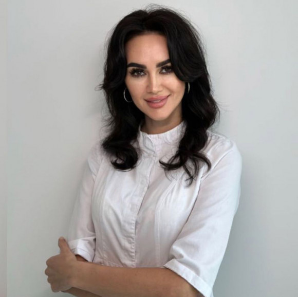 Lena - russian single girl, age 47, height 175 cm, photo 1
