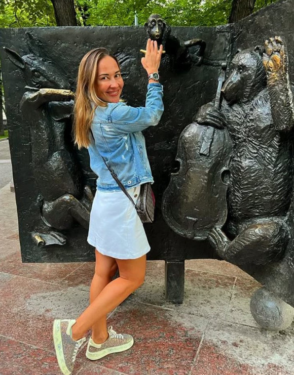 Oxana - russian single girl, age 41, height 164 cm, photo 2
