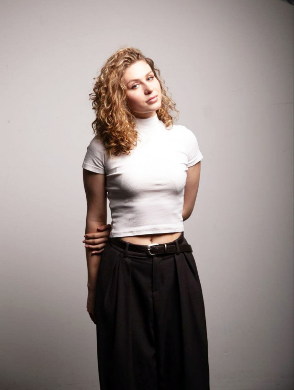 Amalia - russian single girl, age 25, height 175 cm, photo 2