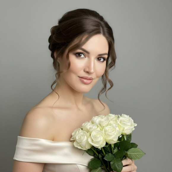 Lylia - russian single girl, age 33, height 179 cm, photo 3