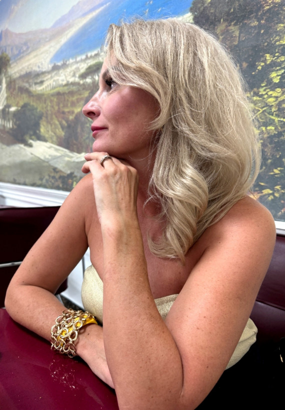 Oxana - russian single girl, age 49, height 165 cm, photo 5