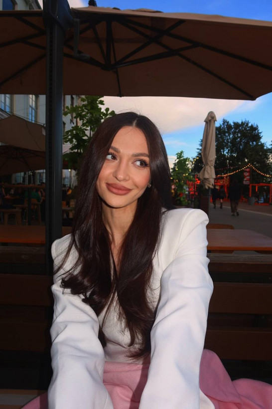 Alina - russian single girl, age 30, height 170 cm, photo 8