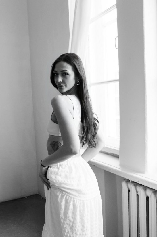 Alina - russian single girl, age 30, height 170 cm, photo 9