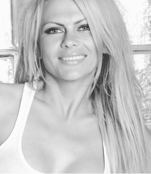 Julia - russian single girl, age 45, height 163 cm, photo 1