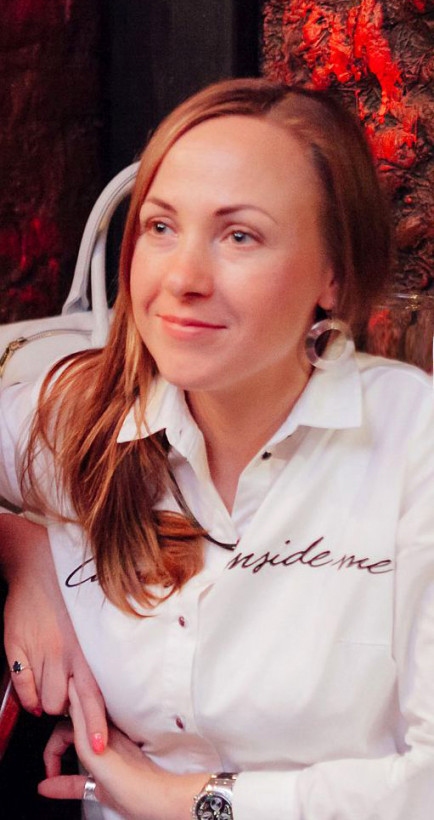 Julia - russian single girl, age 45, height 174 cm, photo 1